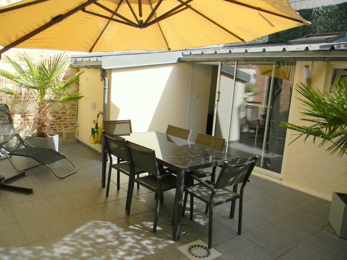 52 Grand Place Arras Bagian luar foto